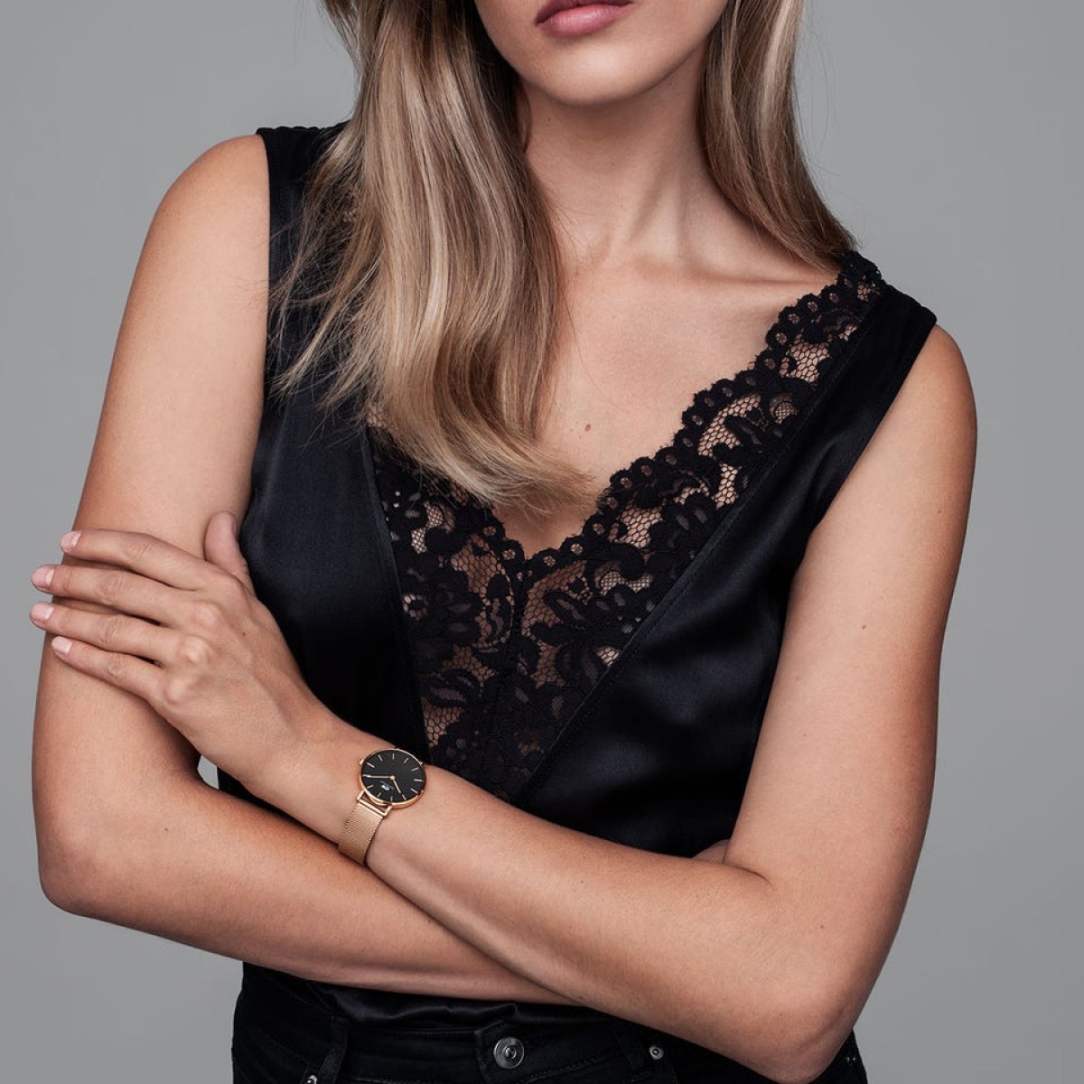 Orologio da polso solo tempo donna Daniel Wellington Petite Merlose DW00100161 - immagine 6